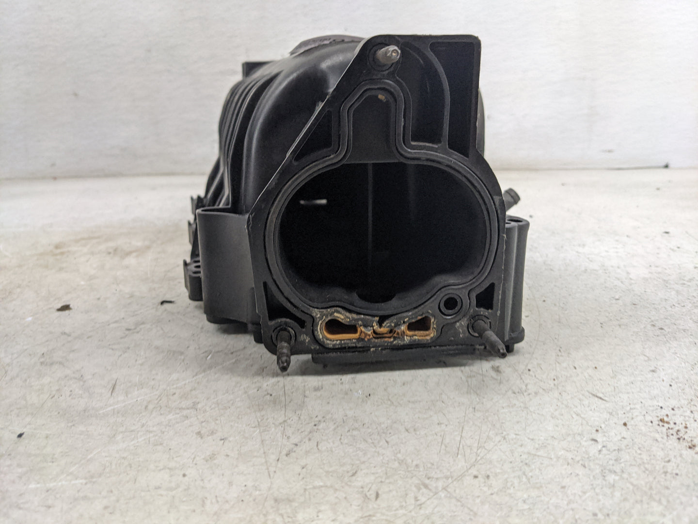 1997 Buick Lesabre Air Intake Manifold Fits OEM Used Auto Parts - Oemusedautoparts1.com