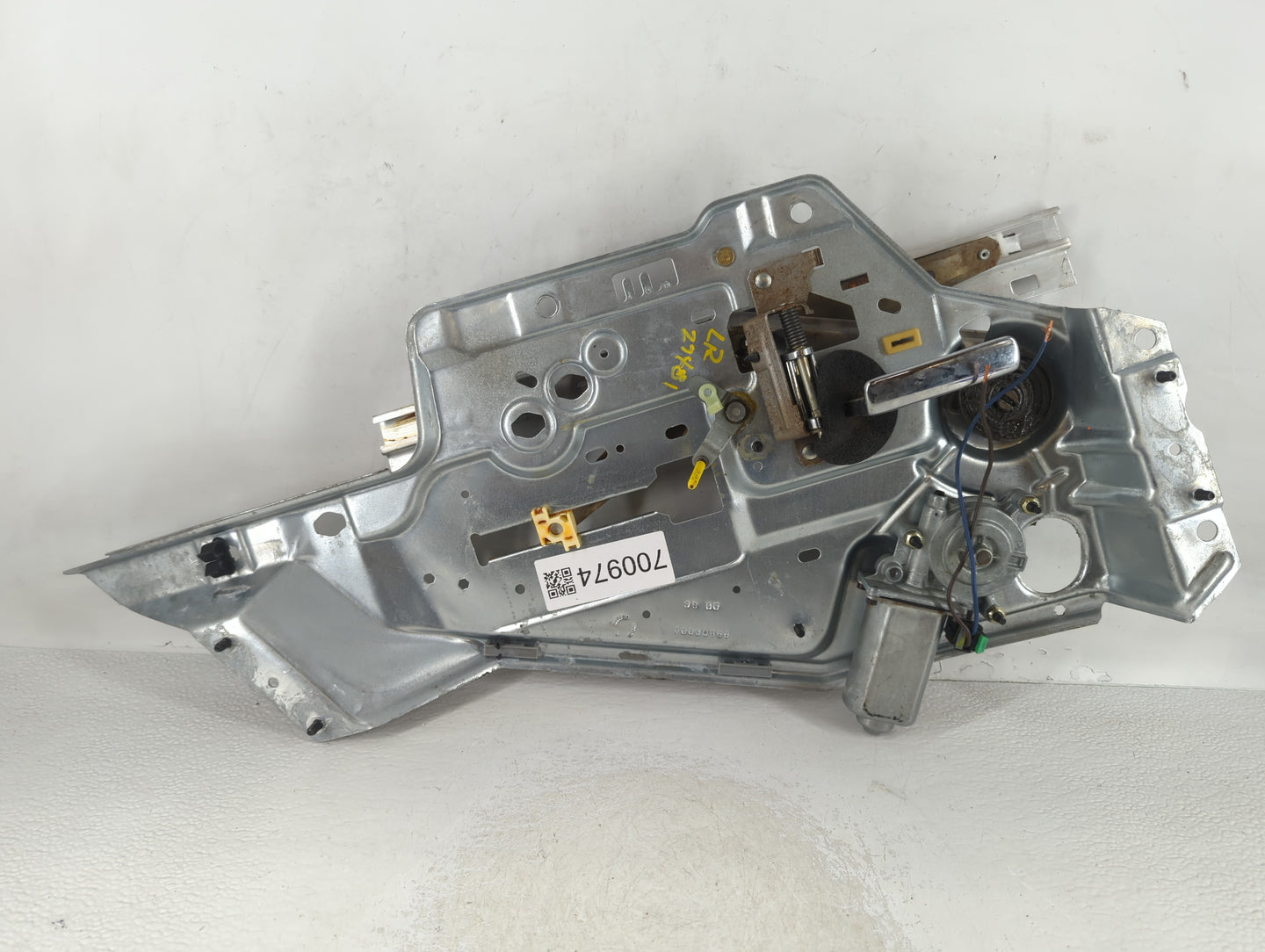 1992-1999 Buick Lesabre Driver Left Rear Window Regulator 700974 - Oemusedautoparts1.com