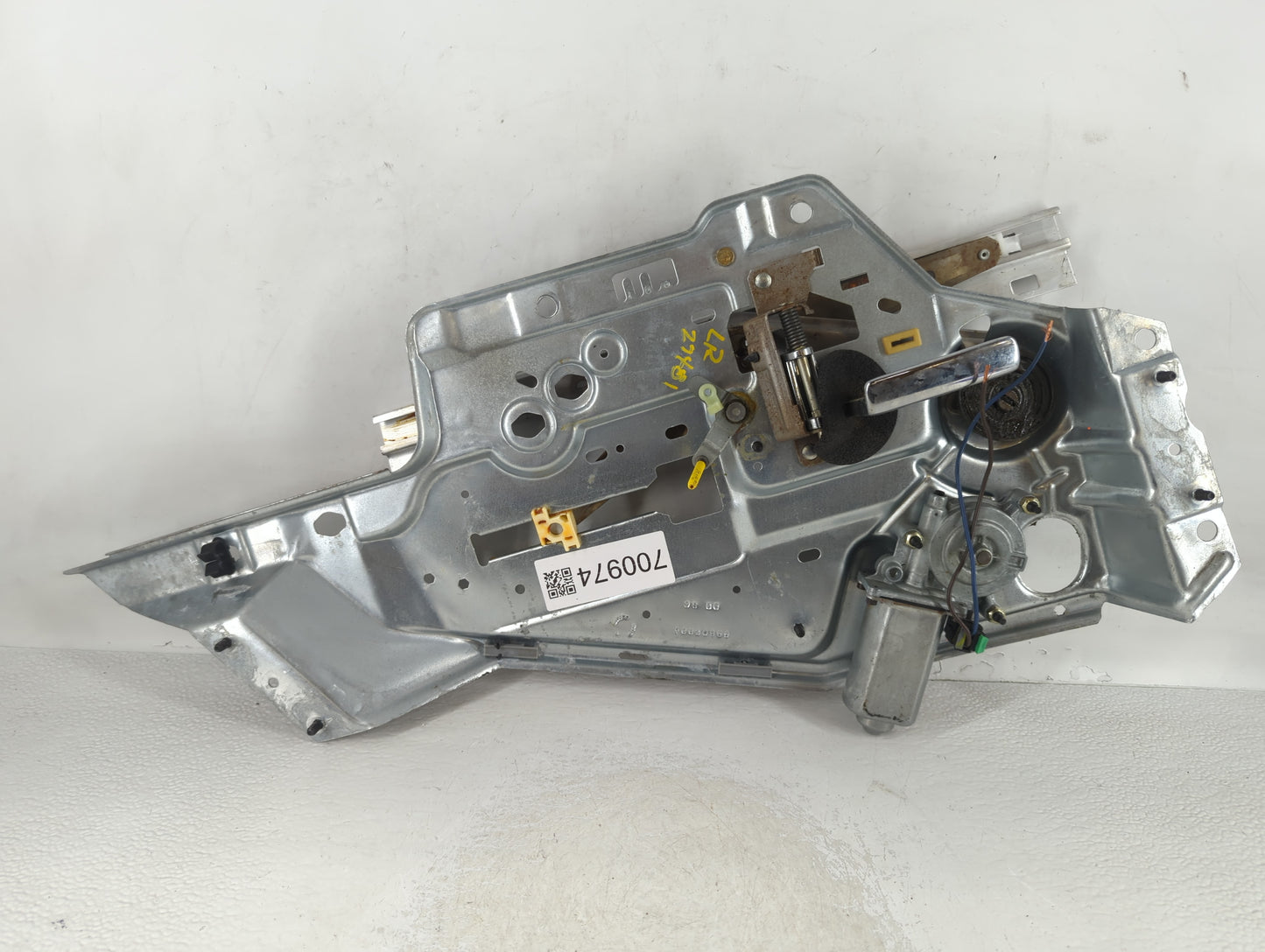 1992-1999 Buick Lesabre Driver Left Rear Window Regulator 700974 - Oemusedautoparts1.com