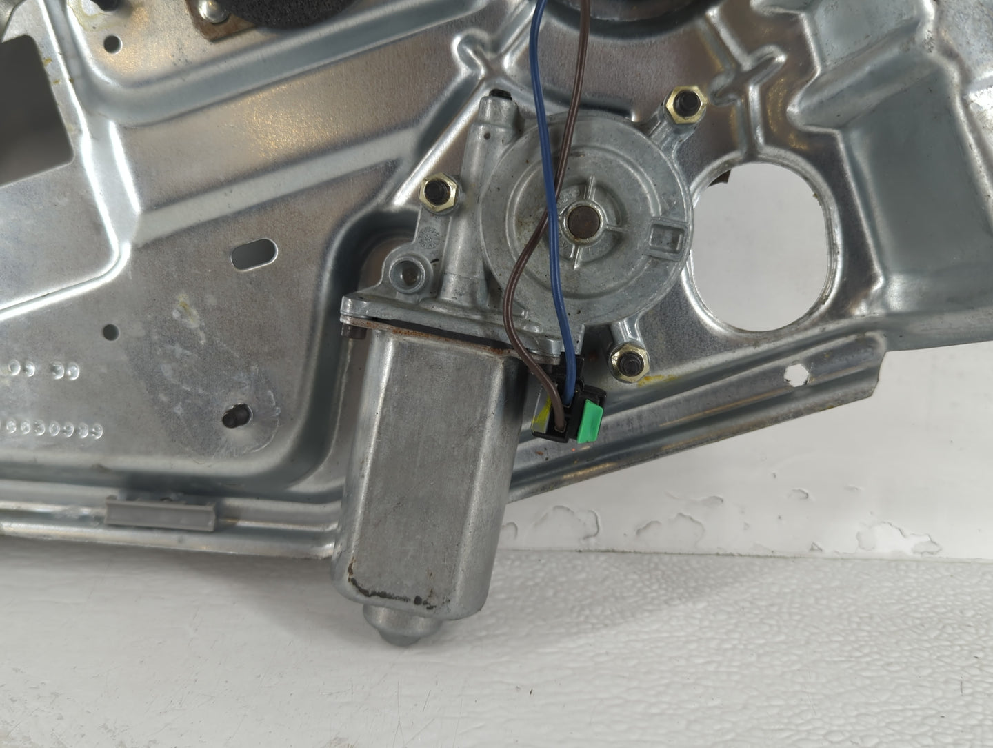 1992-1999 Buick Lesabre Driver Left Rear Window Regulator 700974 - Oemusedautoparts1.com