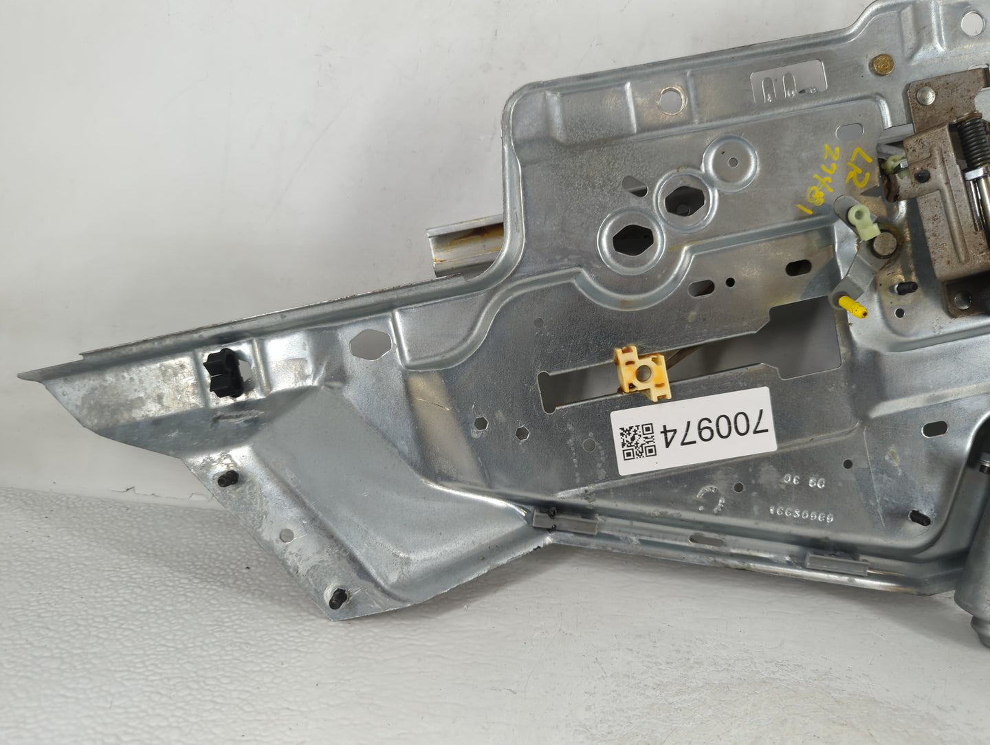 1992-1999 Buick Lesabre Driver Left Rear Window Regulator 700974 - Oemusedautoparts1.com