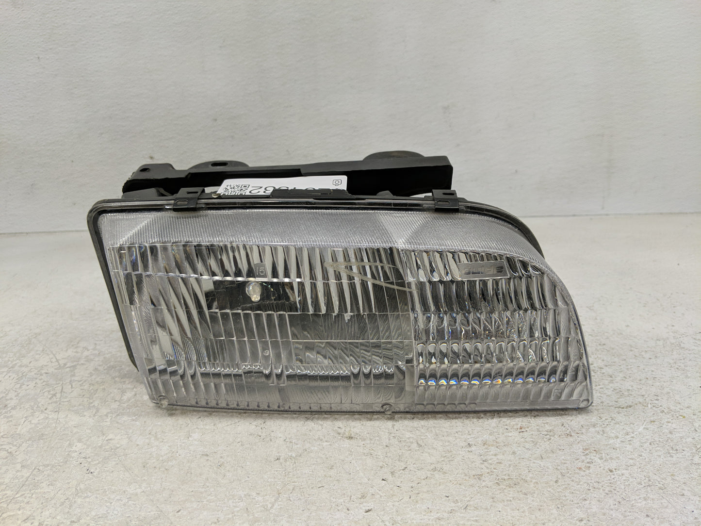 1996-1998 Buick Skylark Passenger Right Oem Head Light Headlight Lamp - Oemusedautoparts1.com