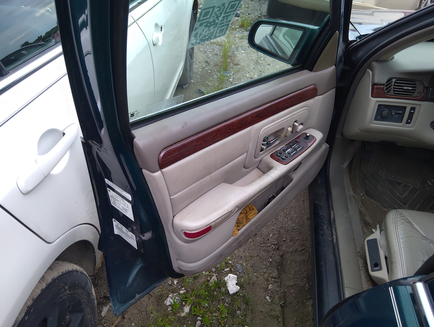 1997 Cadillac Deville Front Left Driver Interior Door Panel Trim - Oemusedautoparts1.com