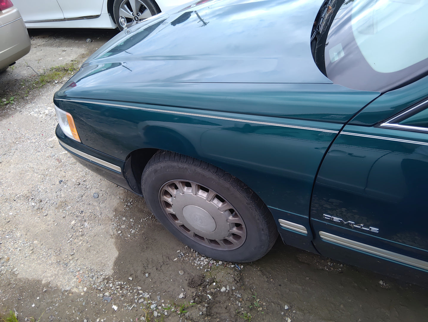 1997-1999 Cadillac Deville Driver Fender - Oemusedautoparts1.com