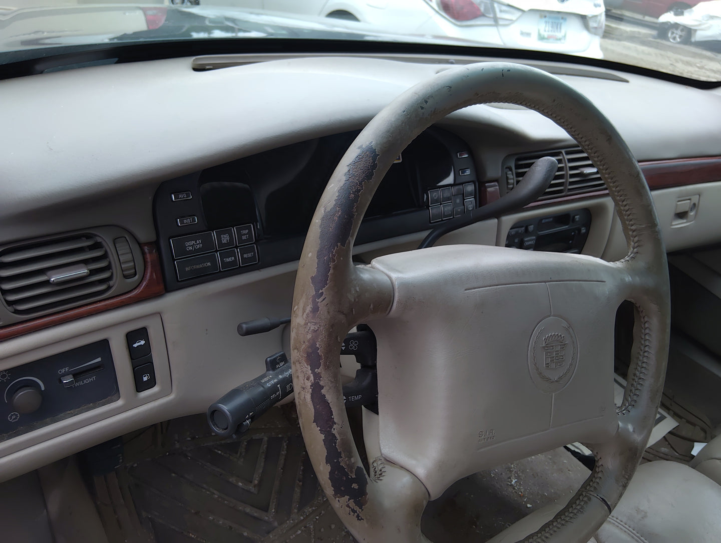 1997 Cadillac Deville Instrument Cluster Speedometer Gauges Miles:162K Fits OEM Used Auto Parts - Oemusedautoparts1.com