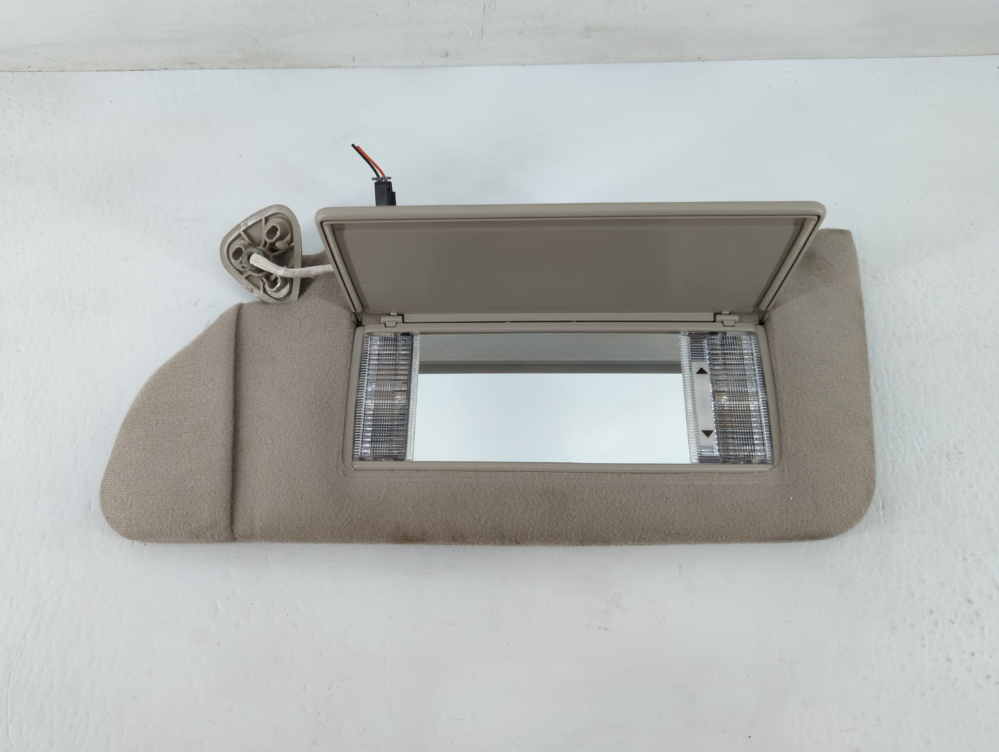 1997 Cadillac Eldorado Sun Visor Shade Replacement Driver Left Mirror Fits OEM Used Auto Parts - Oemusedautoparts1.com