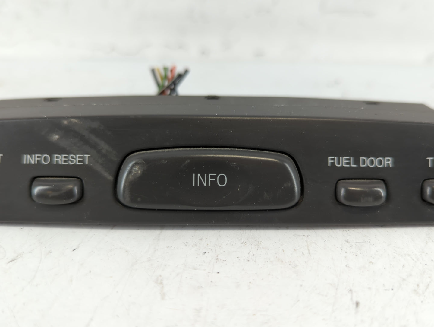1997 Cadillac Eldorado Fuel Tank Door Lid Gas Tank - Oemusedautoparts1.com