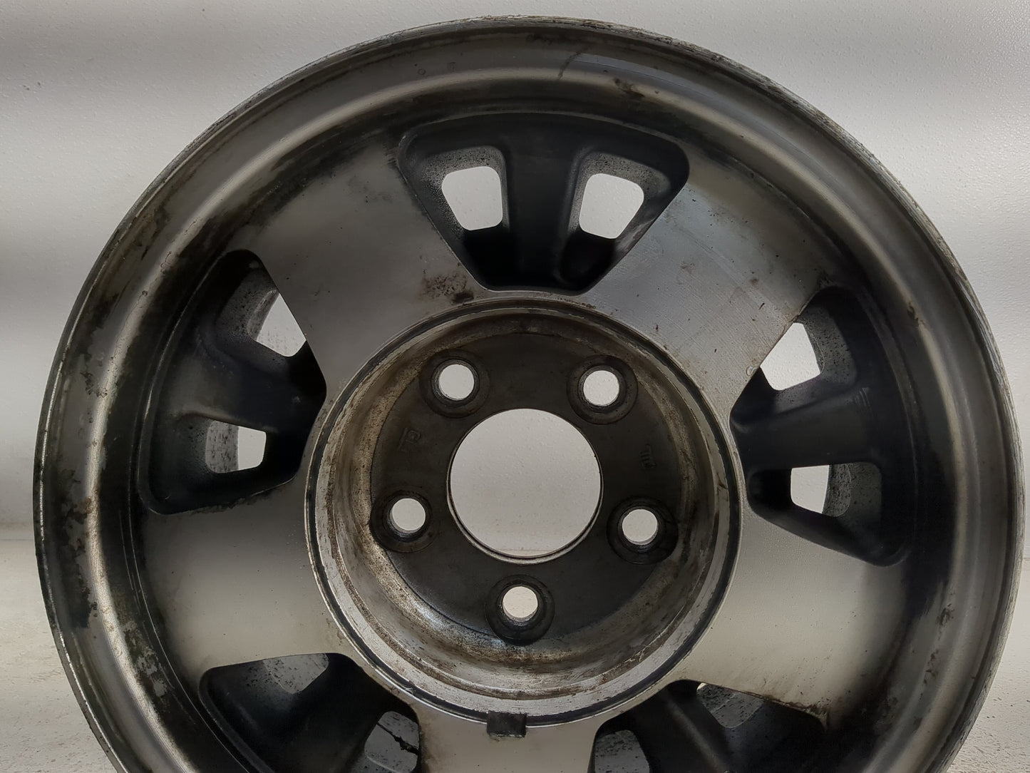 Chevrolet 1500 Oem Wheel Rim 1323703 - Oemusedautoparts1.com