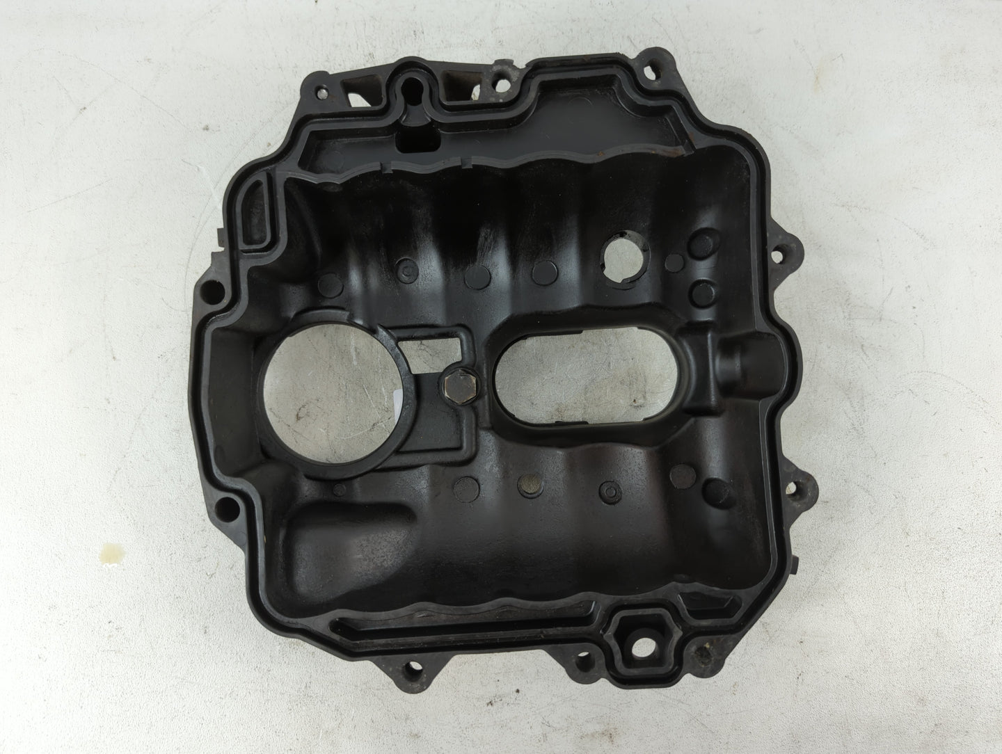 1997 Chevrolet 1500 Air Intake Manifold P/N:17090544 Fits Fits 1996 1998 1999 2000 2001 2002 2003 2004 2005 2006 2007 OEM Us