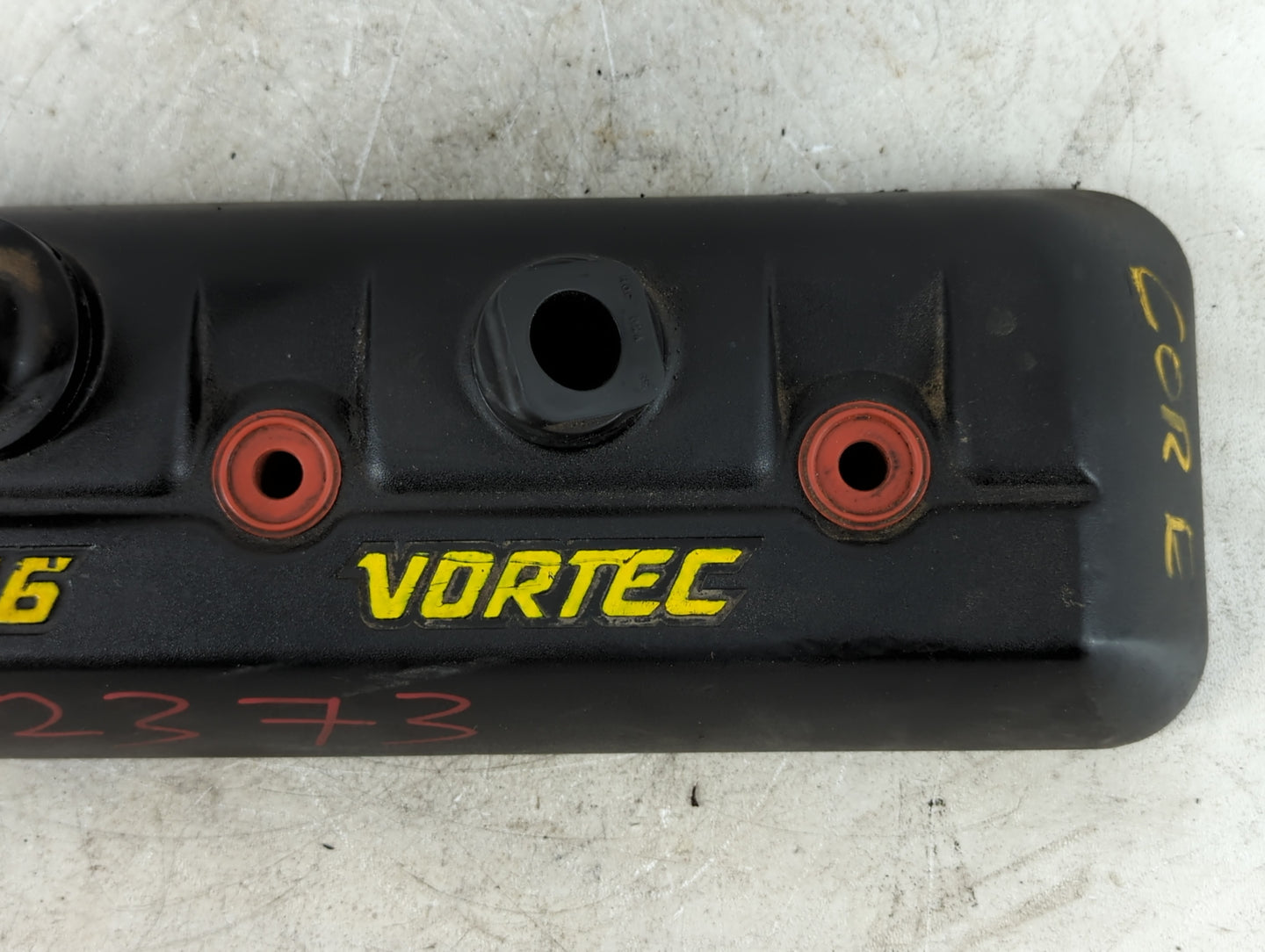 1997 Chevrolet 1500 Driver Left Cylinder Head Valve Cover P/N:12554256 Fits OEM Used Auto Parts - Oemusedautoparts1.com