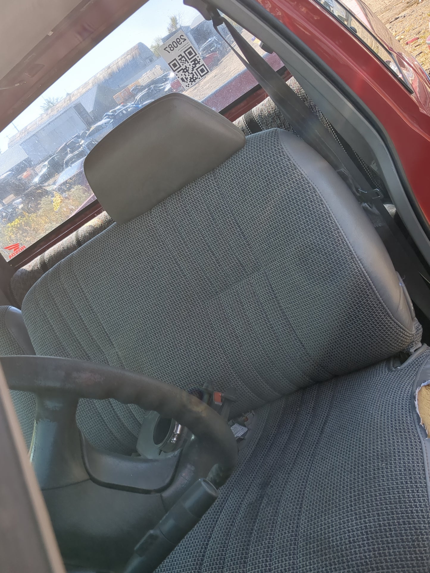 1997 Chevrolet K1500 Driver Front Seat Oem 1177285 - Oemusedautoparts1.com