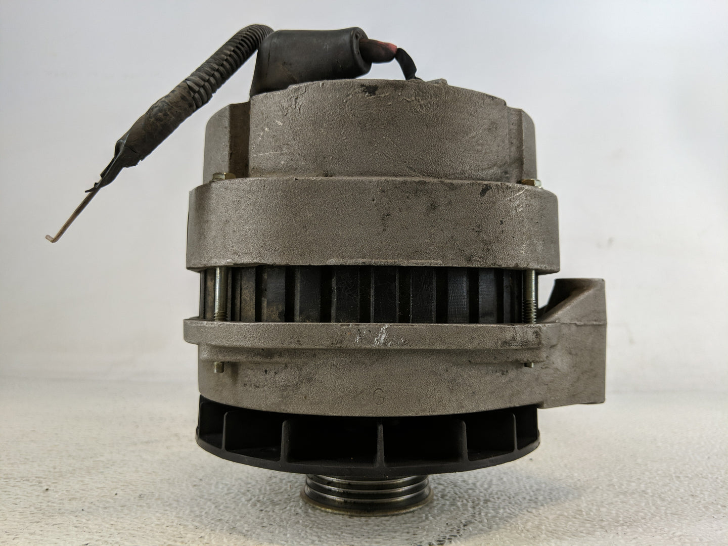 1997 Chevrolet K1500 Alternator Replacement Generator Charging Assembly Engine OEM Fits Fits 1996 1998 1999 2000 OEM Used Au