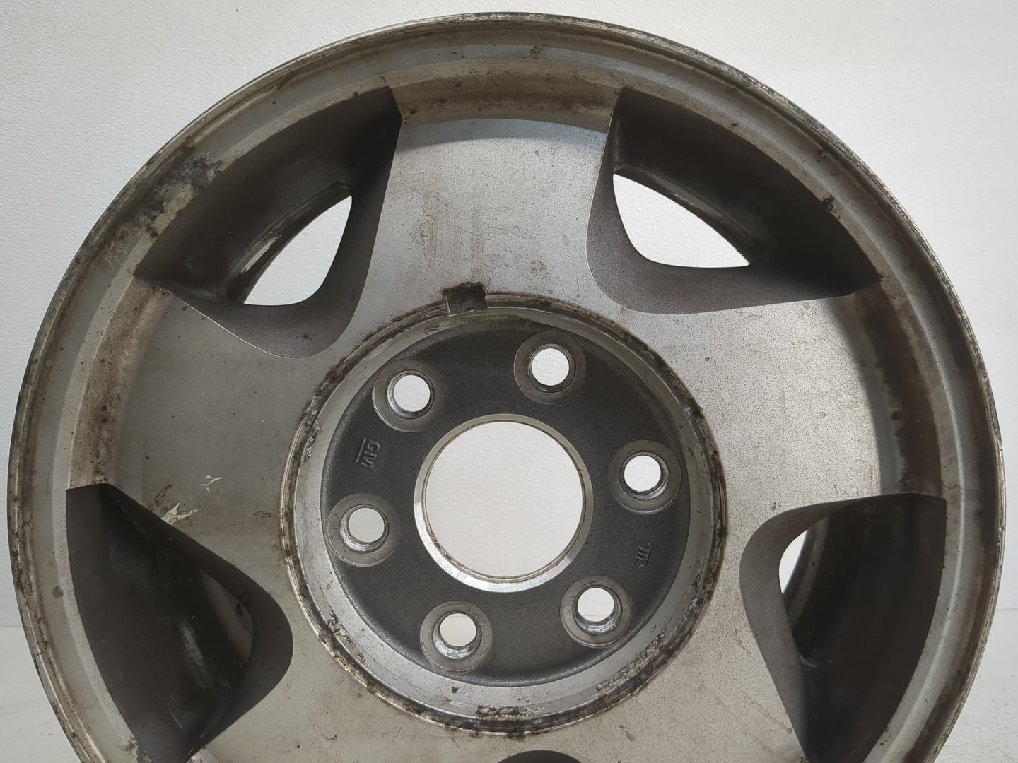 Chevrolet K1500 Oem Wheel Rim 1227726 - Oemusedautoparts1.com