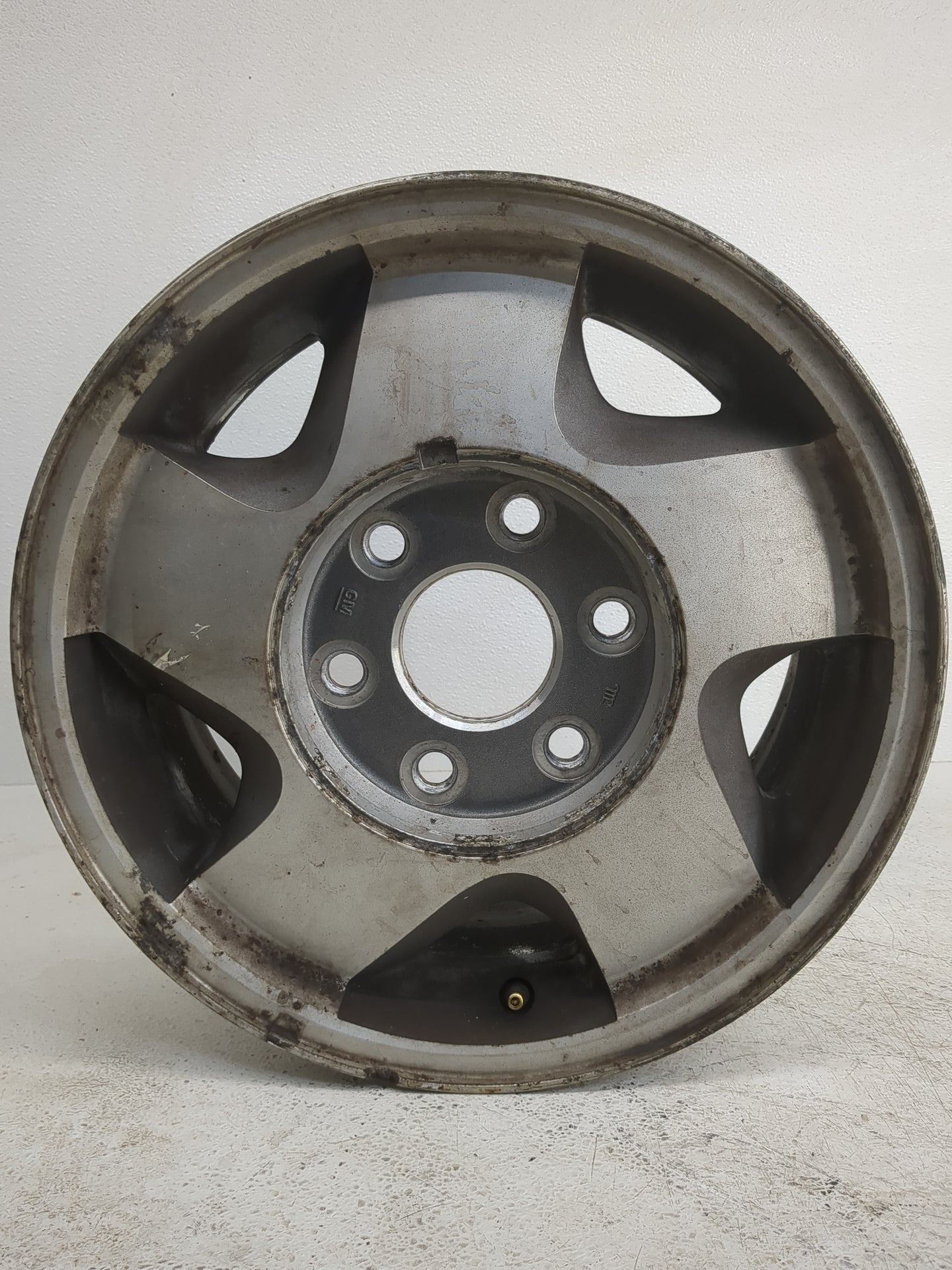 Chevrolet K1500 Oem Wheel Rim 1227726 - Oemusedautoparts1.com