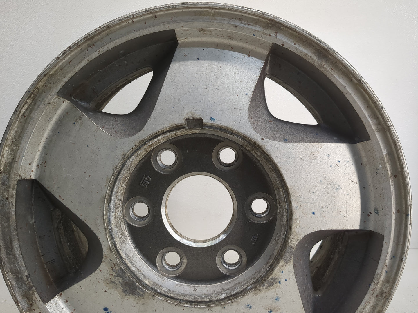Chevrolet K1500 Oem Wheel Rim 1227727 - Oemusedautoparts1.com