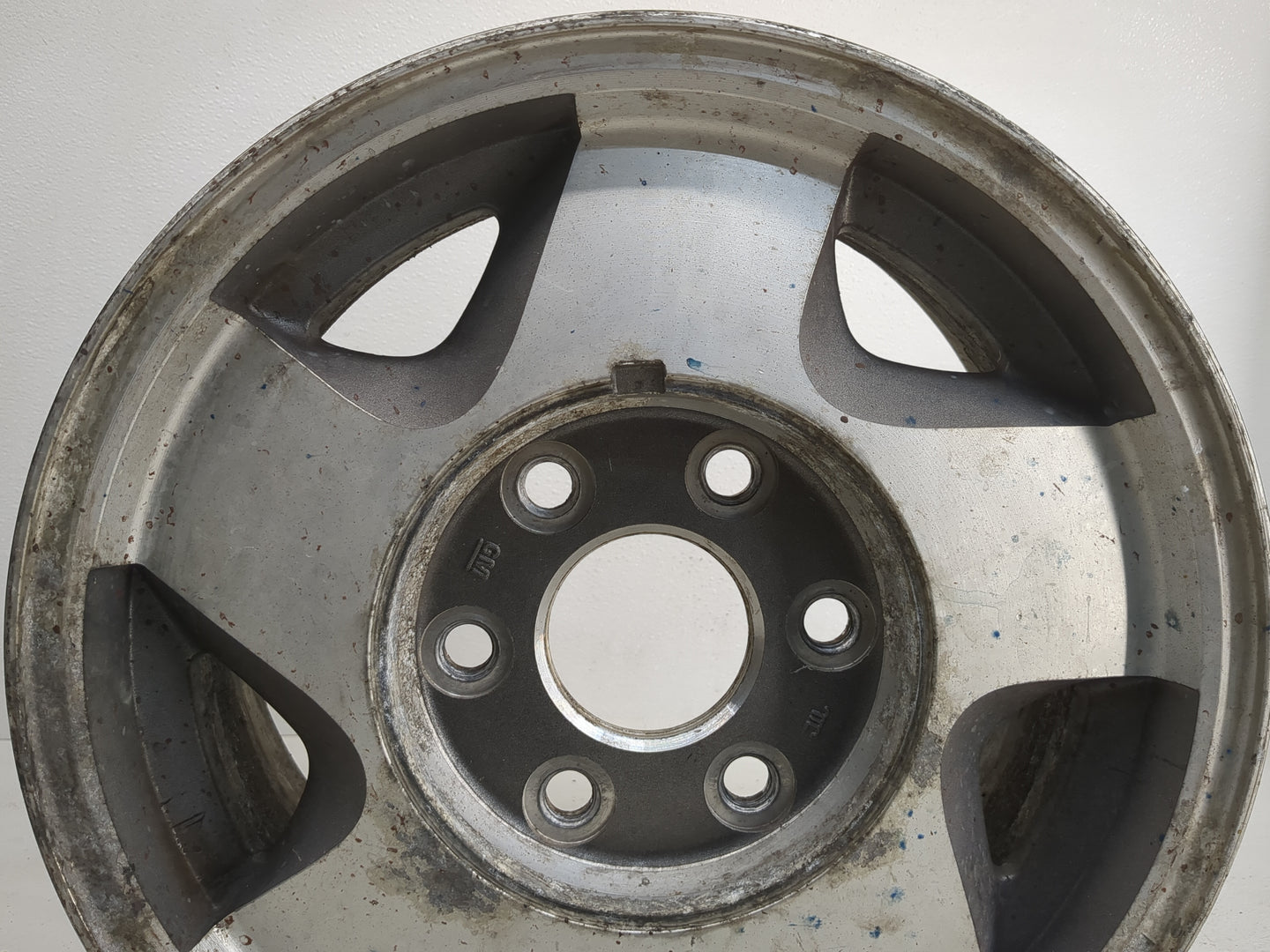 Chevrolet K1500 Oem Wheel Rim 1227727 - Oemusedautoparts1.com