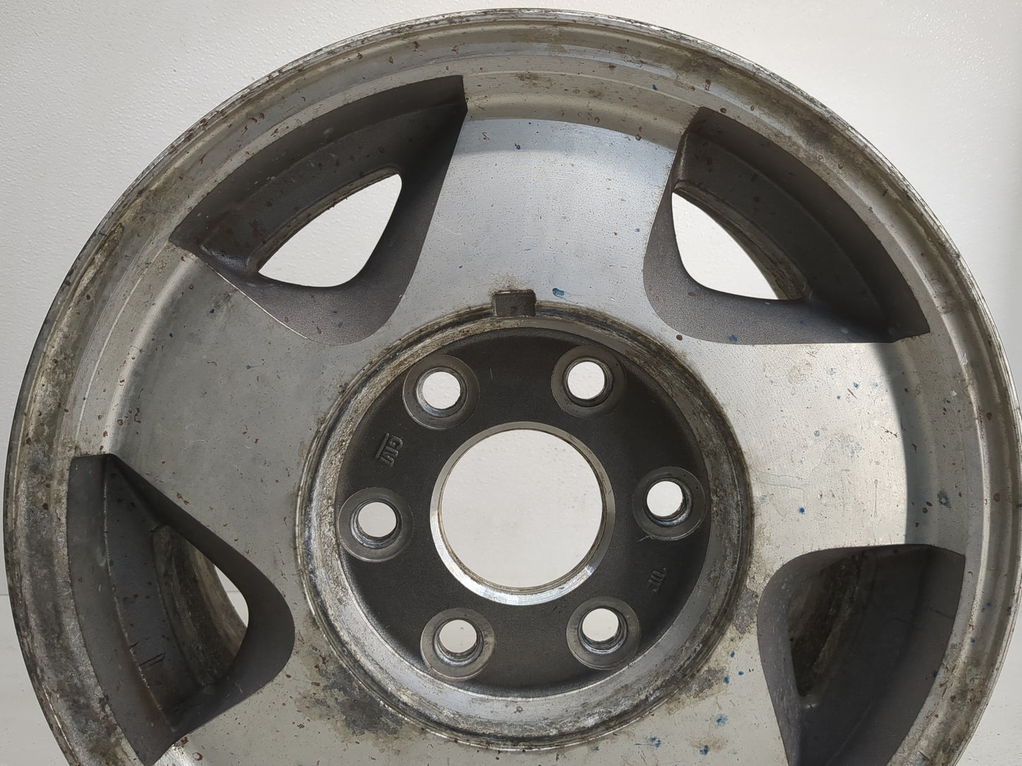 Chevrolet K1500 Oem Wheel Rim 1227727 - Oemusedautoparts1.com