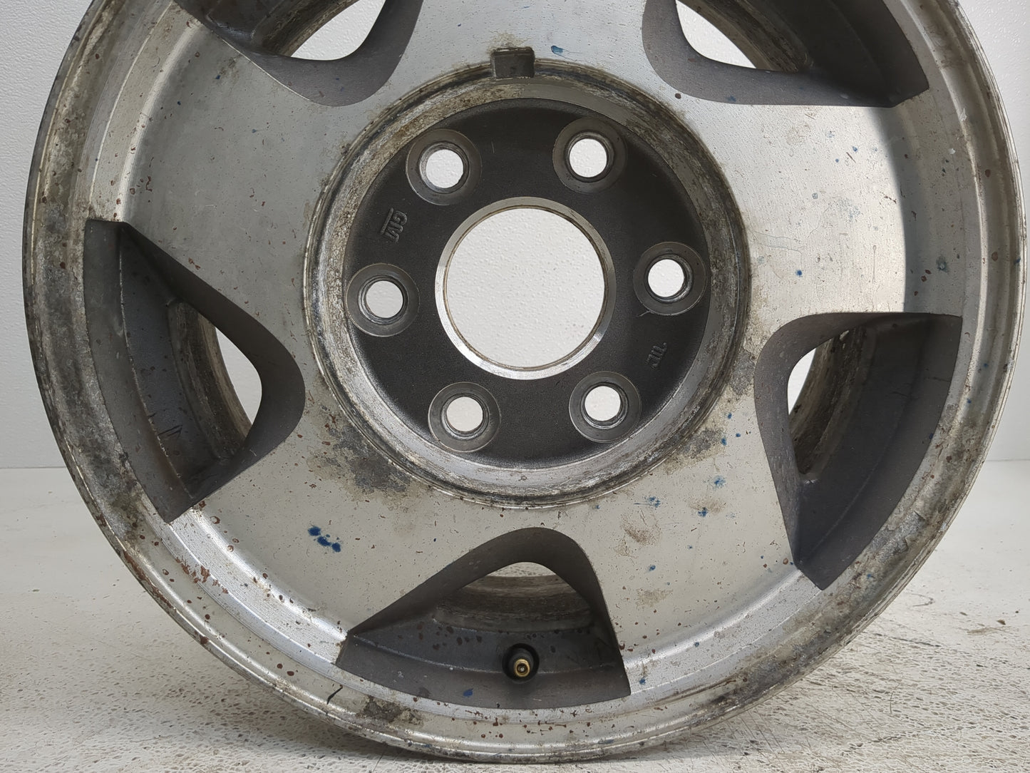 Chevrolet K1500 Oem Wheel Rim 1227727 - Oemusedautoparts1.com