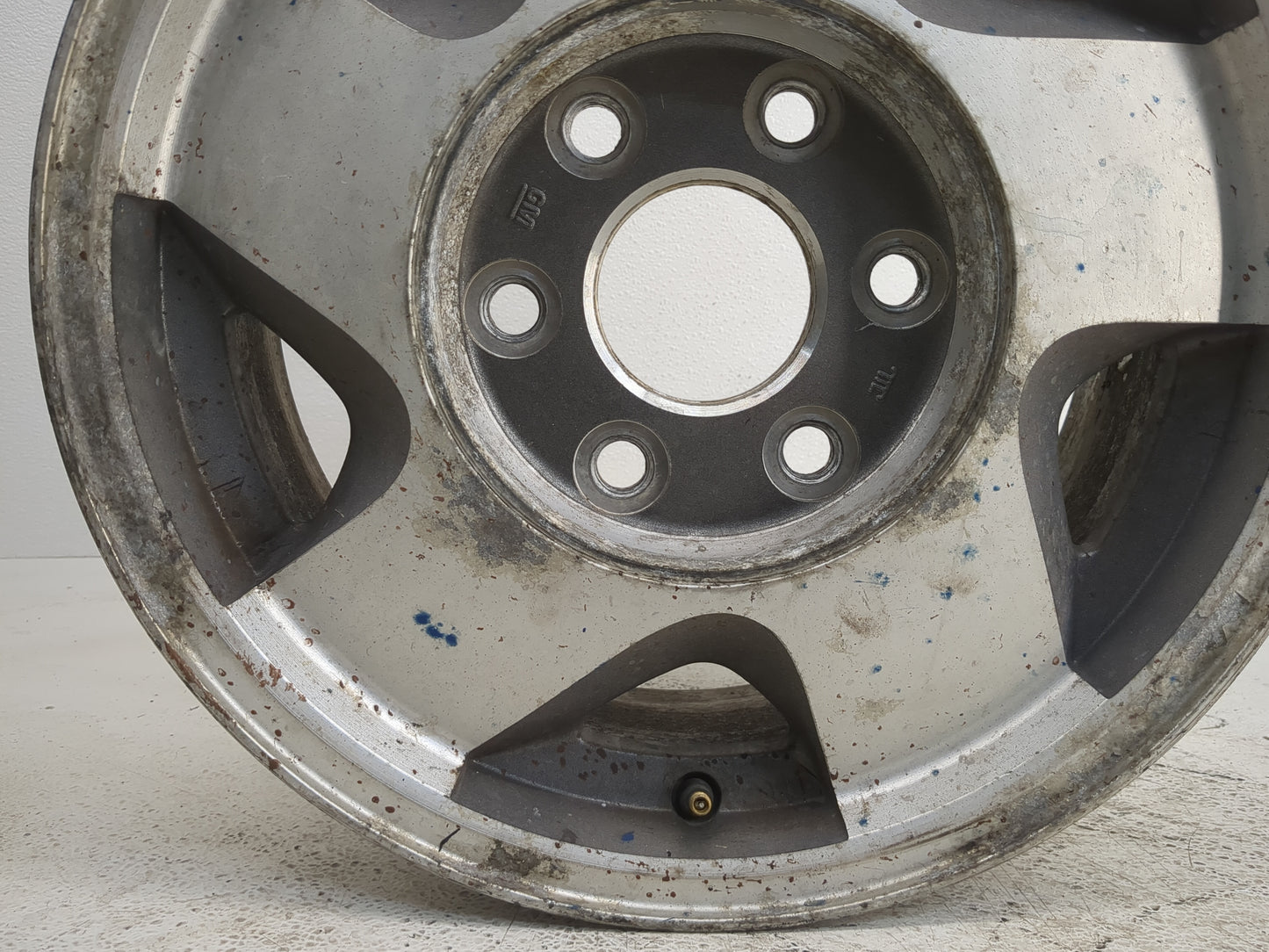 Chevrolet K1500 Oem Wheel Rim 1227727 - Oemusedautoparts1.com