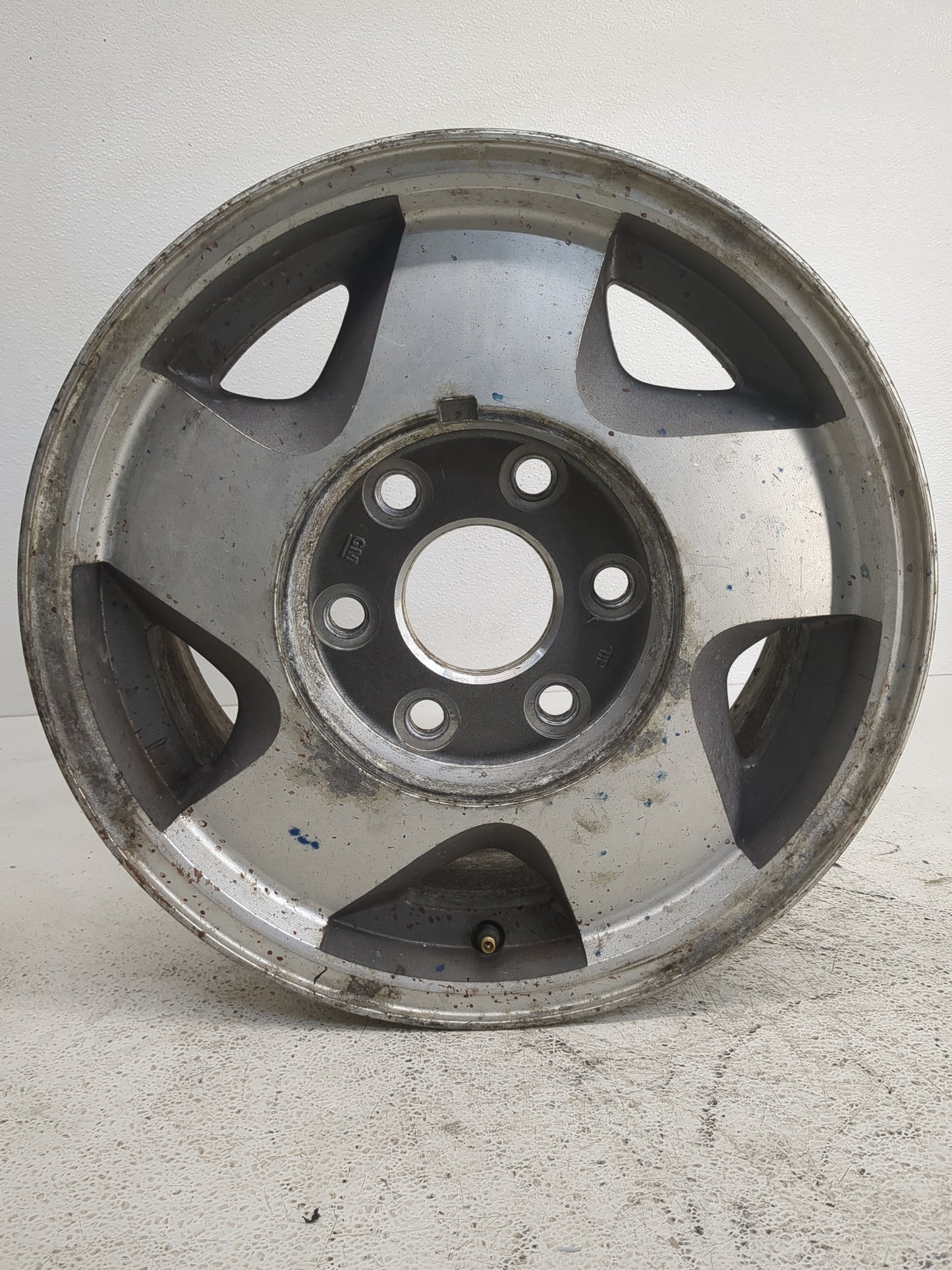 Chevrolet K1500 Oem Wheel Rim 1227727 - Oemusedautoparts1.com