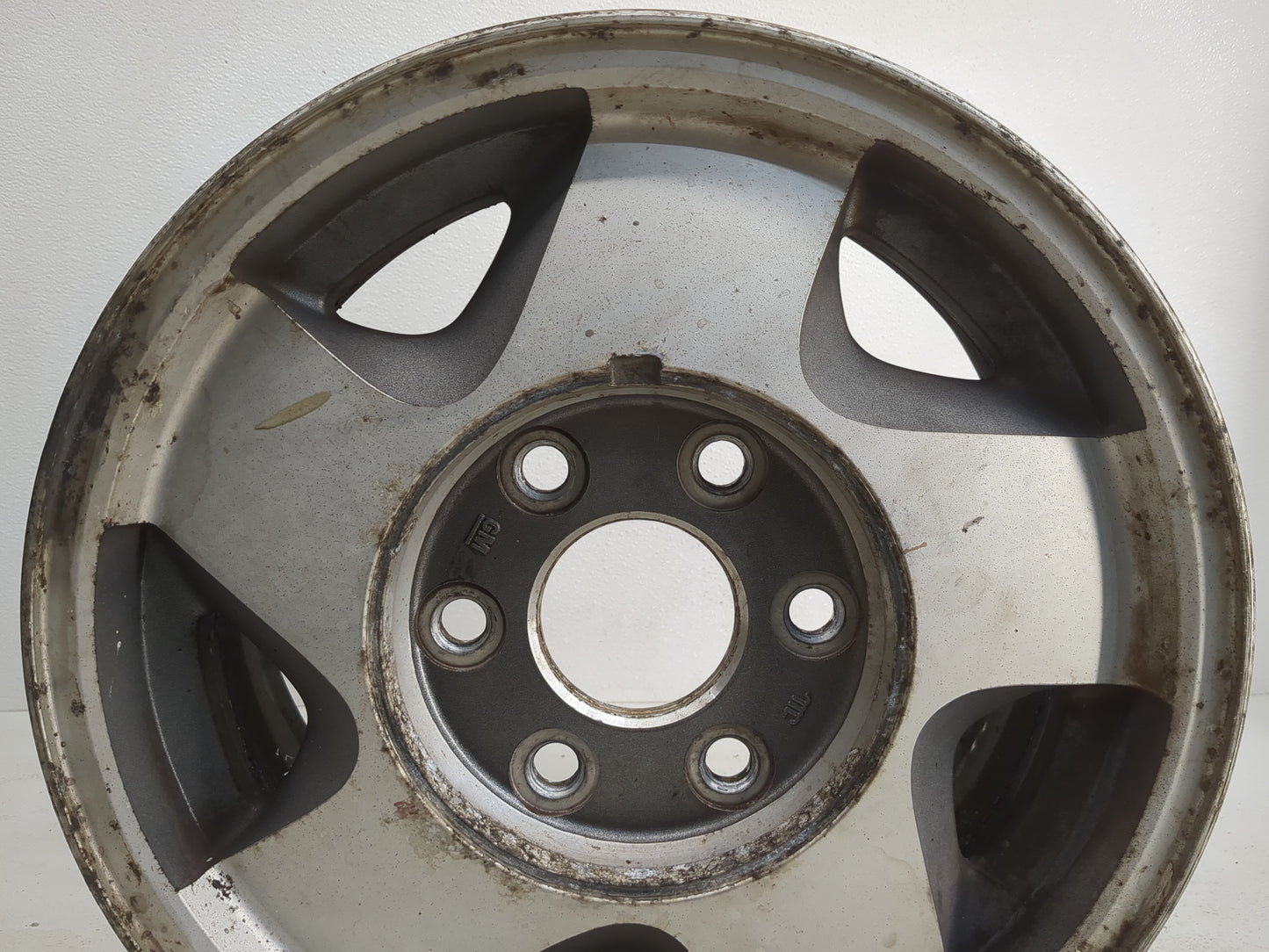 Chevrolet K1500 Oem Wheel Rim 1227729 - Oemusedautoparts1.com