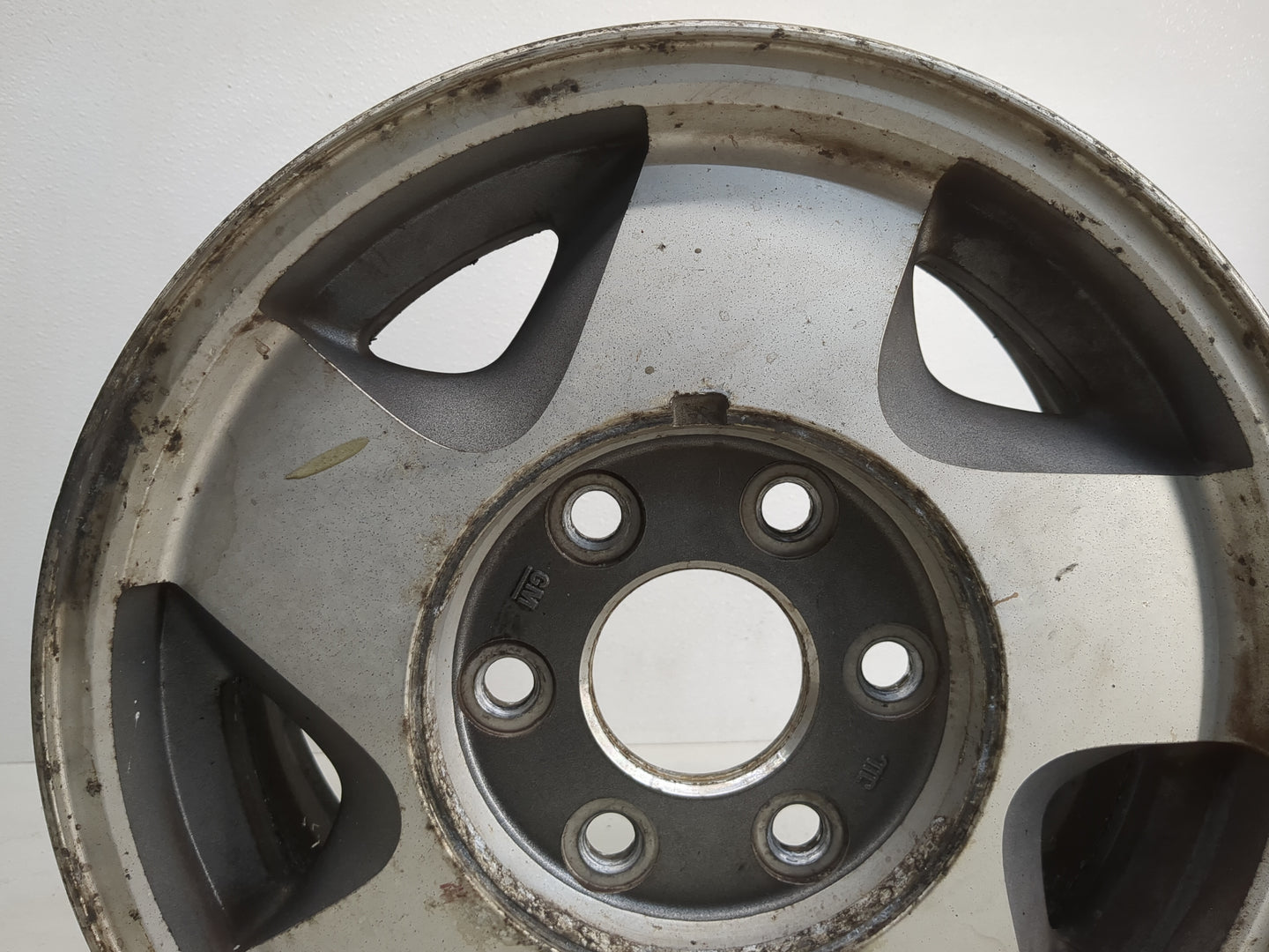 Chevrolet K1500 Oem Wheel Rim 1227729 - Oemusedautoparts1.com