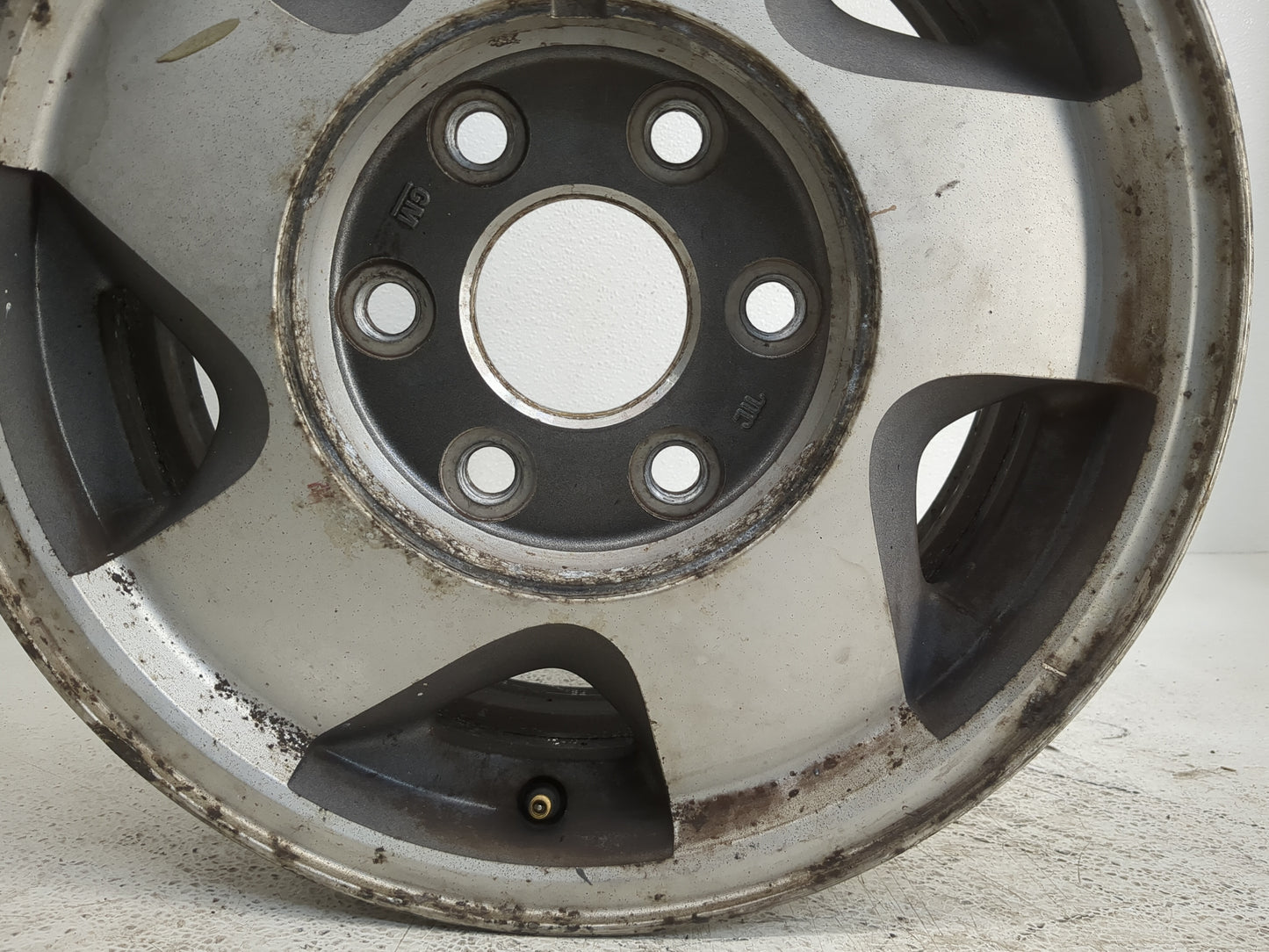 Chevrolet K1500 Oem Wheel Rim 1227729 - Oemusedautoparts1.com