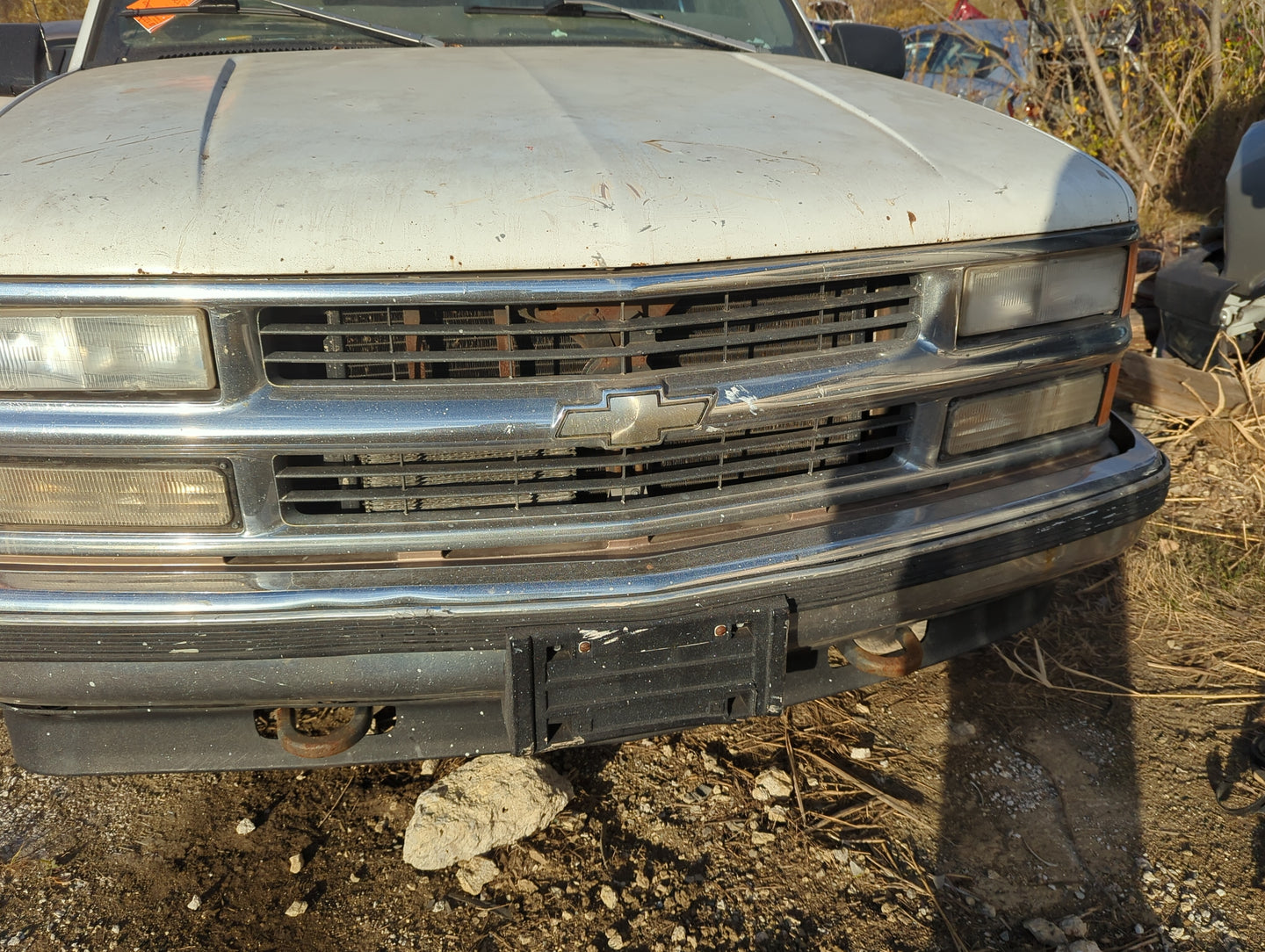 Chevrolet K1500 Front Grille Bumper Not Included - Oemusedautoparts1.com