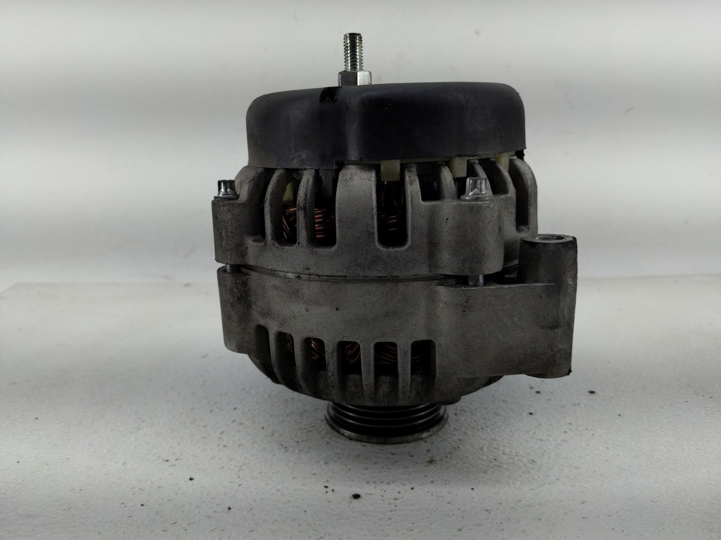 1997 Chevrolet K1500 Alternator Replacement Generator Charging Assembly Engine OEM Fits Fits 1996 1998 1999 2000 OEM Used Au