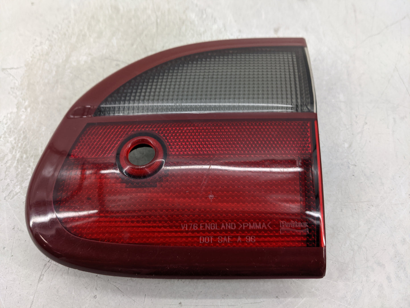 1997-2005 Chevrolet Malibu Tail Light Assembly Passenger Right OEM P/N:22605914 Fits OEM Used Auto Parts - Oemusedautoparts1