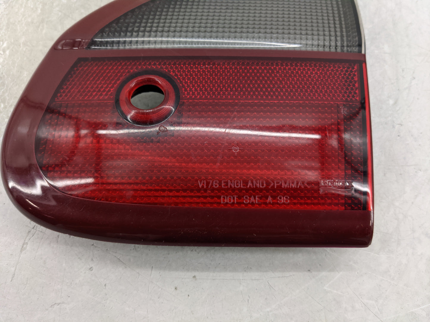 1997-2005 Chevrolet Malibu Tail Light Assembly Passenger Right OEM P/N:22605914 Fits OEM Used Auto Parts - Oemusedautoparts1