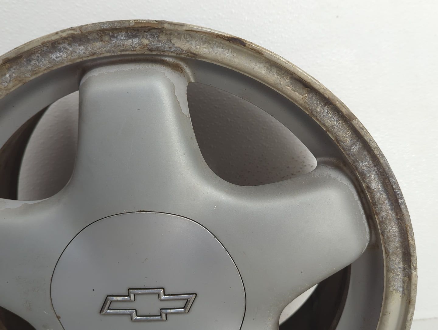 1995-1997 Chevrolet Monte Carlo Oem Wheel Rim 899687 - Oemusedautoparts1.com