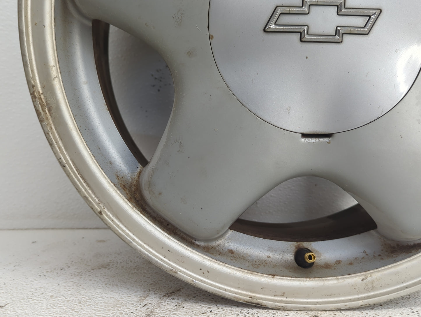 1995-1997 Chevrolet Monte Carlo Oem Wheel Rim 899687 - Oemusedautoparts1.com