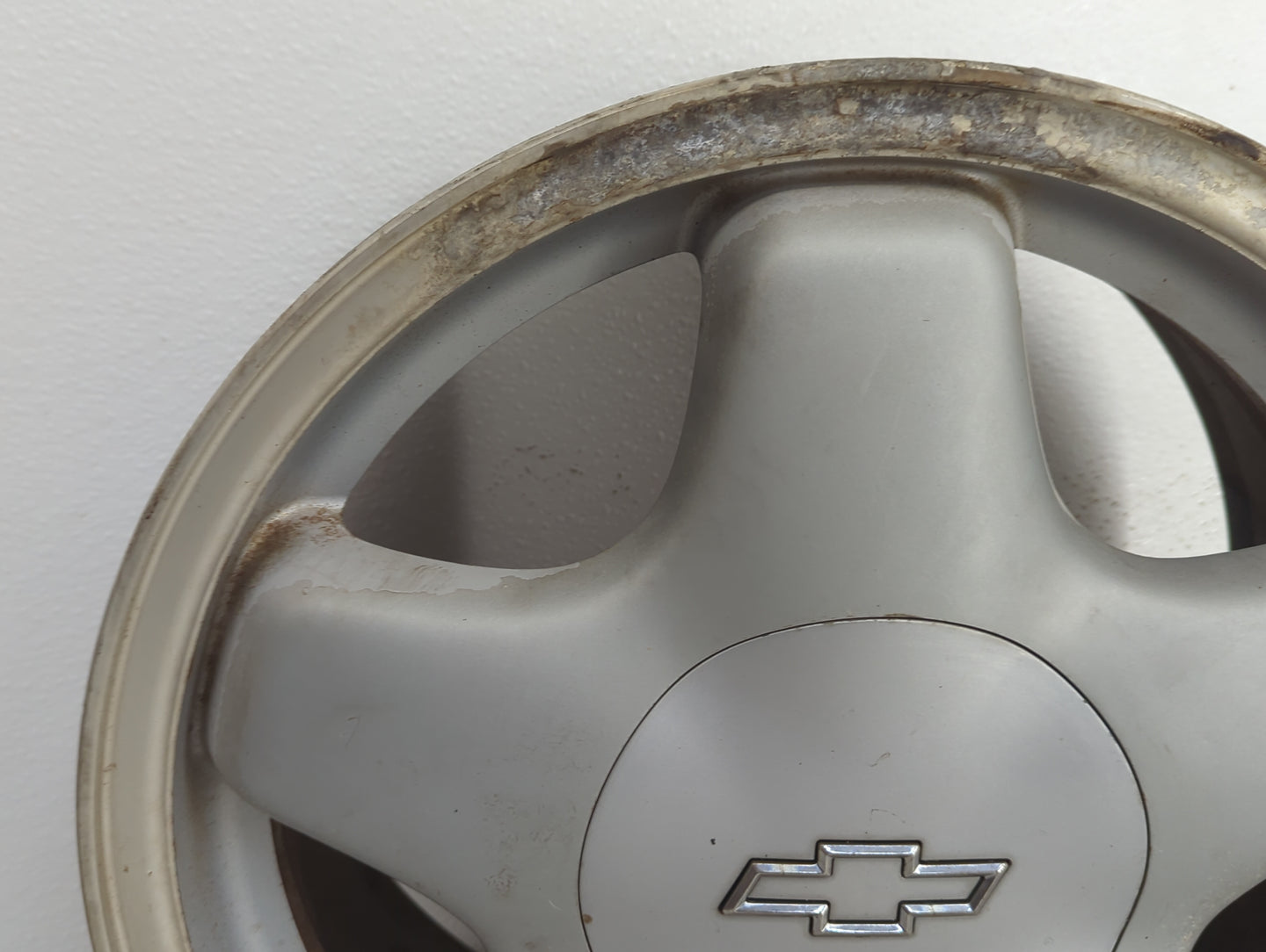 1995-1997 Chevrolet Monte Carlo Oem Wheel Rim 899687 - Oemusedautoparts1.com