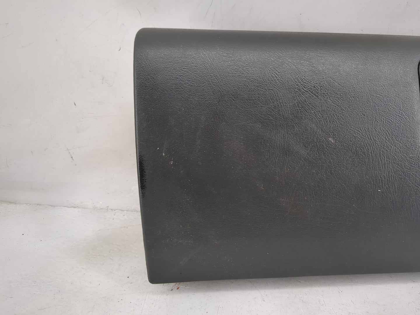 1997 Chevrolet S10 Blazer Passenger Glove Box Door Storage Compartment - Oemusedautoparts1.com