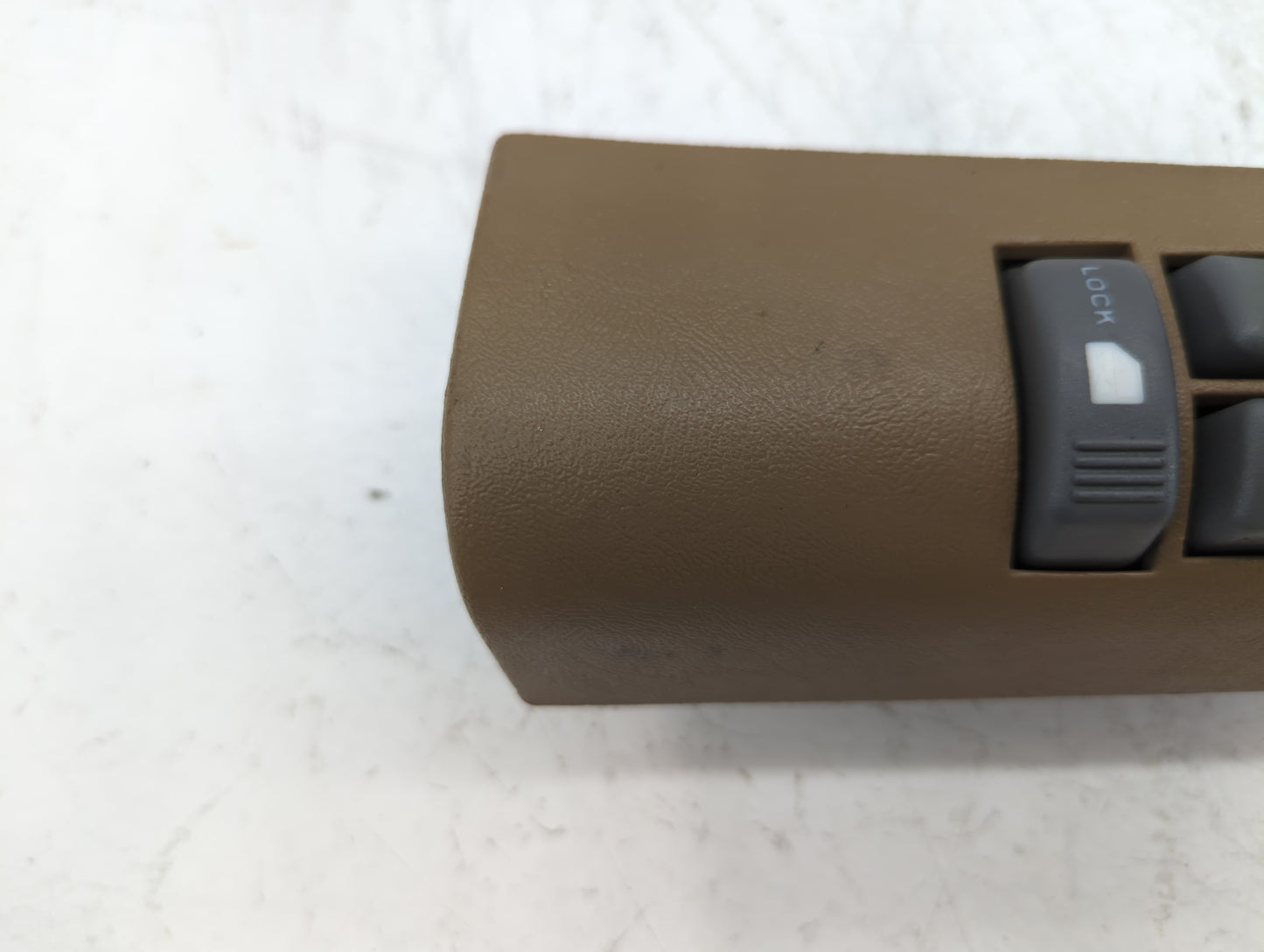 1997 Chevrolet S10 Blazer Master Power Window Switch Replacement Driver Side Left P/N:15724539 Fits OEM Used Auto Parts - Oe