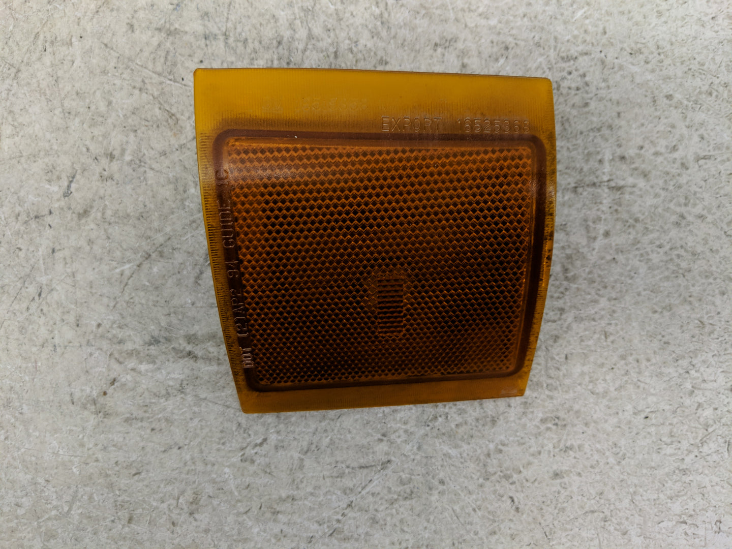 1995-1999 Chevrolet Suburban 1500 Passenger Right Oem Front Light Lamp - Oemusedautoparts1.com