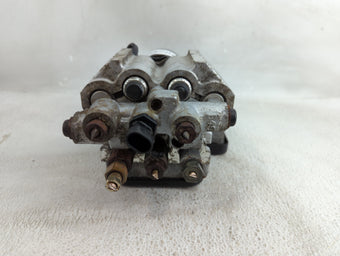 compare product 1996-1997 Chevrolet Tahoe ABS Pump Control Module Replacement Fits Fits 1996 1997 OEM Used Auto Parts