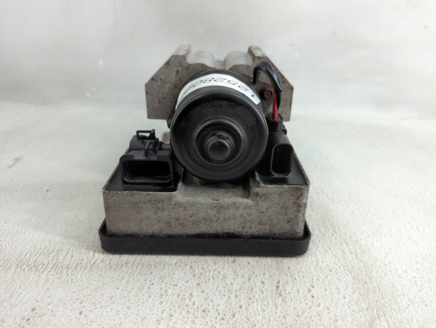 1996-1997 Chevrolet Tahoe ABS Pump Control Module Replacement Fits Fits 1996 1997 OEM Used Auto Parts - Oemusedautoparts1.co