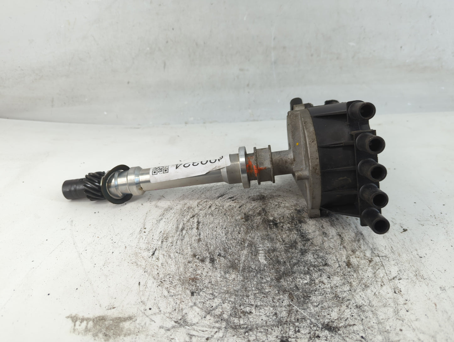1996-2000 Chevrolet Tahoe Engine Ignition Distributor OEM Fits Fits 1996 1997 1998 1999 2000 2001 2002 OEM Used Auto Parts -