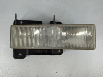 Chevrolet Truck Passenger Right Oem Head Light Headlight Lamp - Oemusedautoparts1.com
