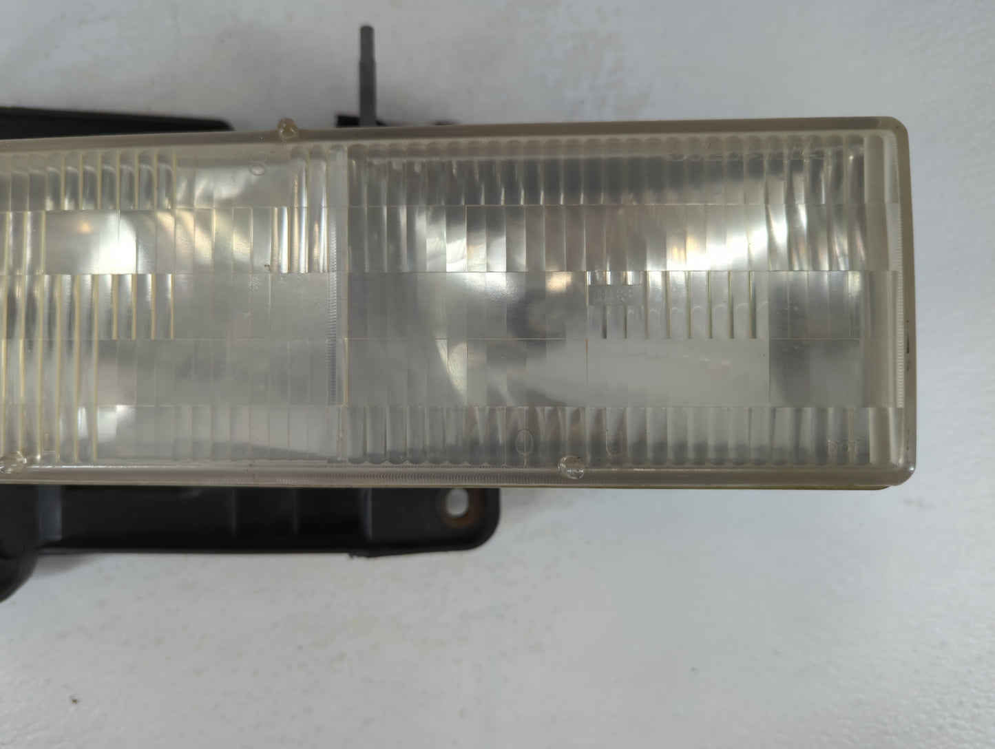 Chevrolet Truck Passenger Right Oem Head Light Headlight Lamp - Oemusedautoparts1.com