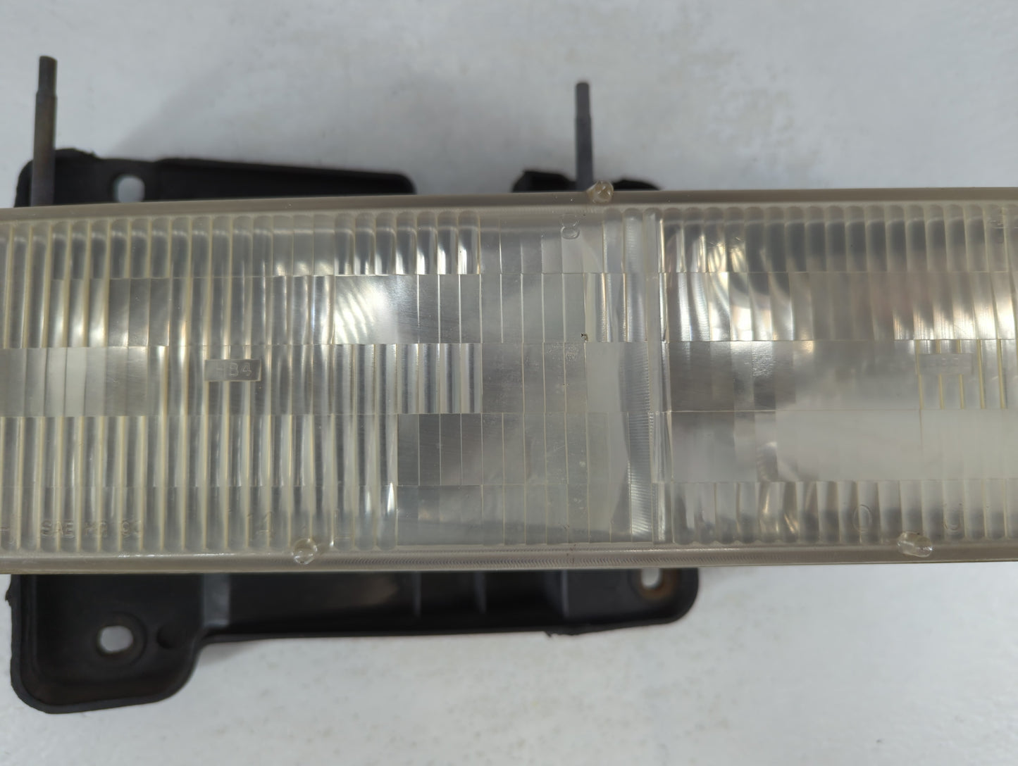 Chevrolet Truck Passenger Right Oem Head Light Headlight Lamp - Oemusedautoparts1.com