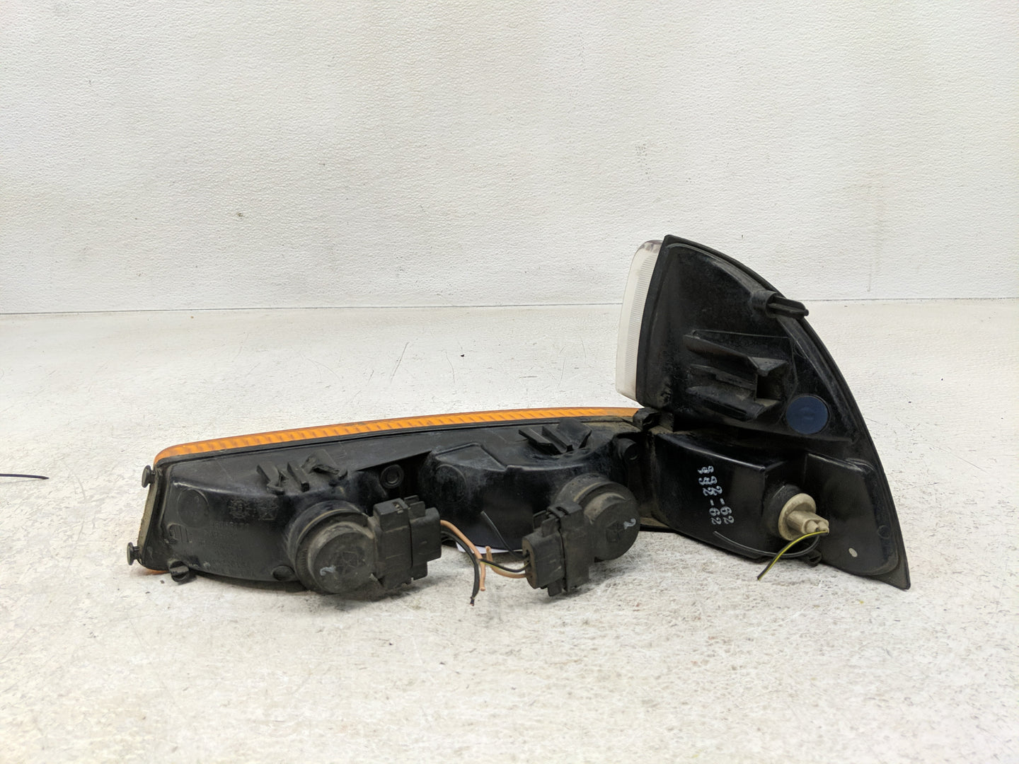 1997-1998 Dodge Dakota Passenger Right Oem Front Light Lamp - Oemusedautoparts1.com