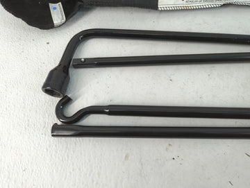 1997 Dodge Dakota Spare Wheel Carrier