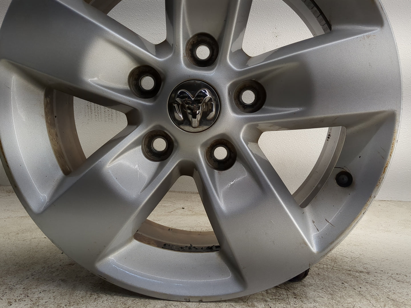 1994-2001 Dodge Ram 1500 Oem Wheel Rim 1229484 - Oemusedautoparts1.com