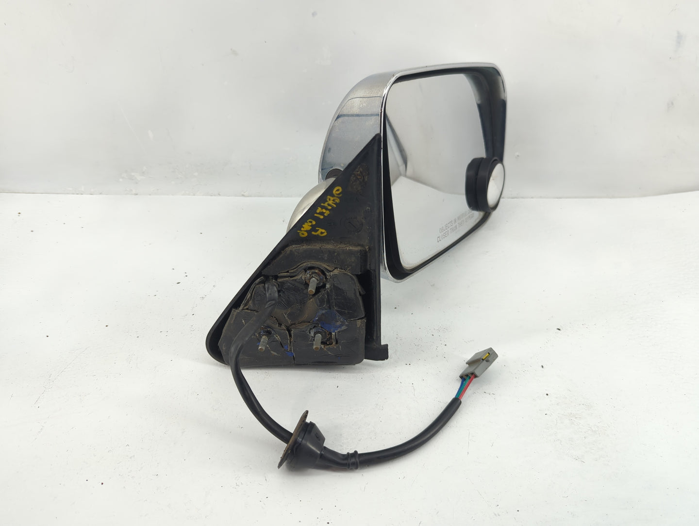 1994-1997 Dodge Ram 1500 Passenger Side View Mirror - Right Door Mirror OEM Used - Oemusedautoparts1.com