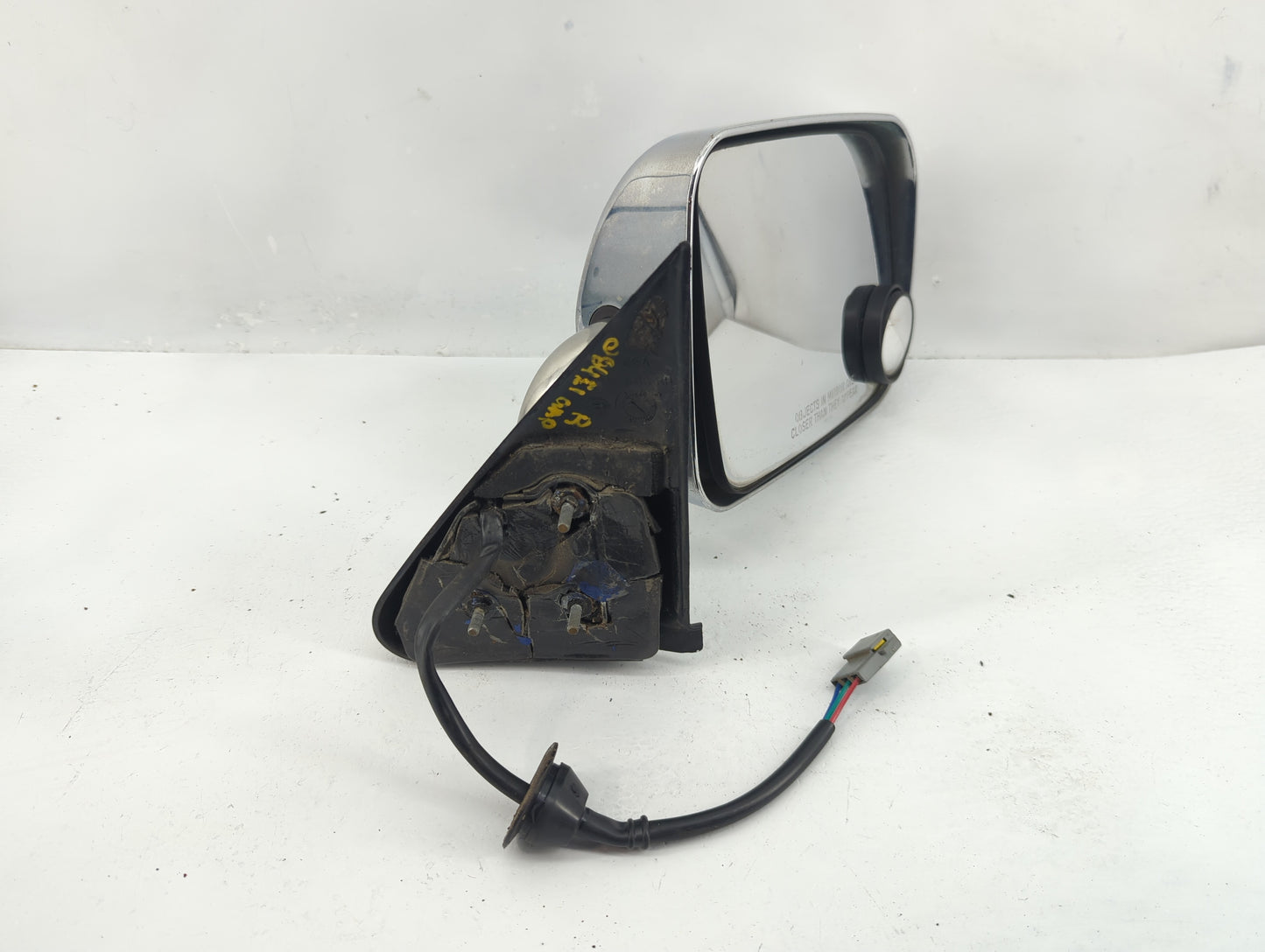 1994-1997 Dodge Ram 1500 Passenger Side View Mirror - Right Door Mirror OEM Used - Oemusedautoparts1.com