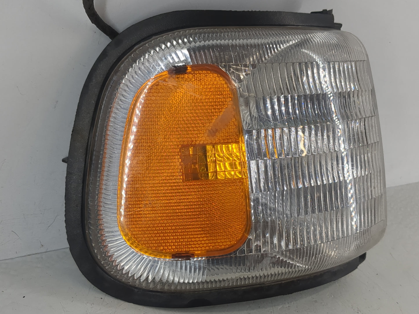 Dodge Ram 2500 Van Driver Left Oem Head Light Headlight Lamp - Oemusedautoparts1.com