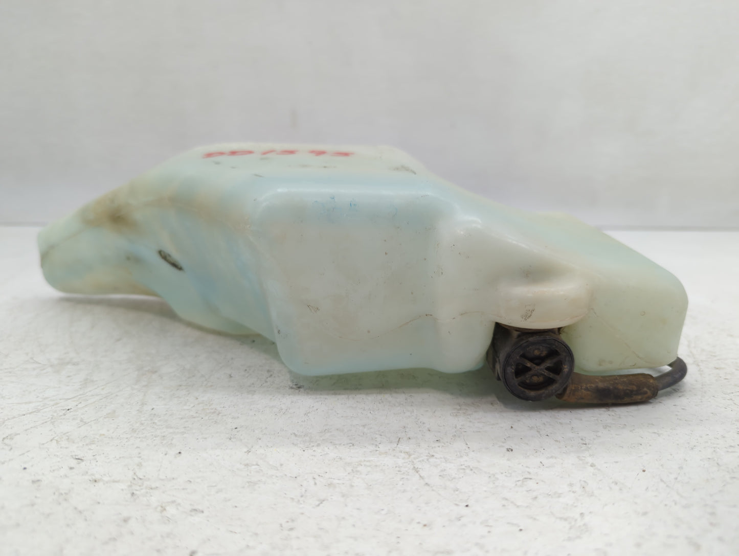 1997 Ford Crown Victoria Windshield Washer Fluid Reservoir Bottle Oem - Oemusedautoparts1.com